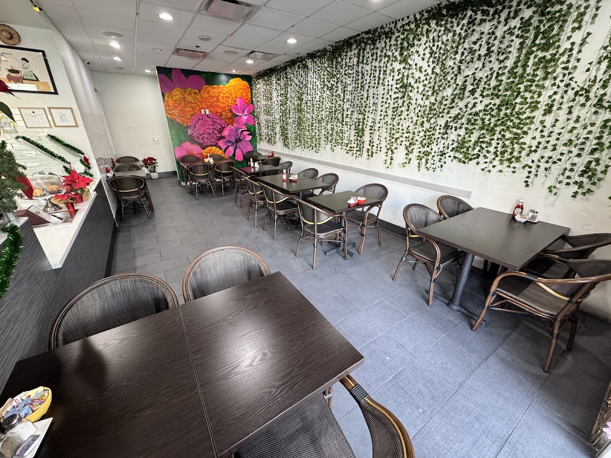 Yagul Cafe interior