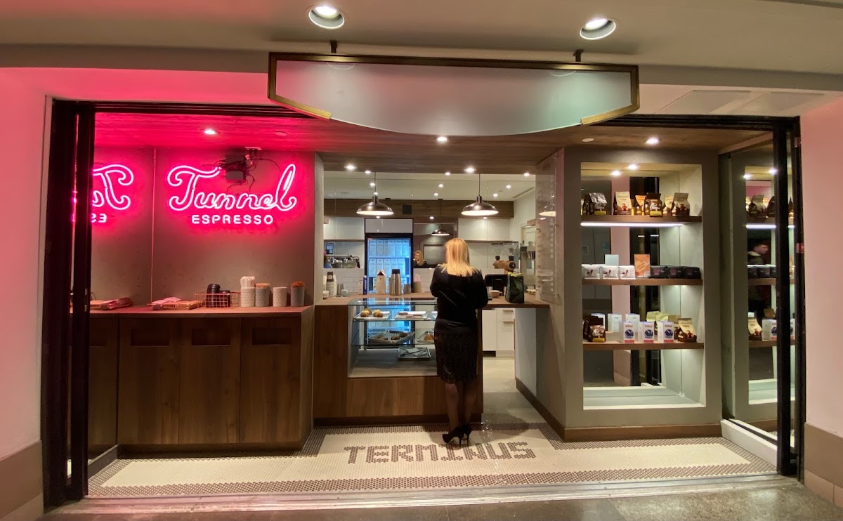 Tunnel Espresso Gare Centrale interior
