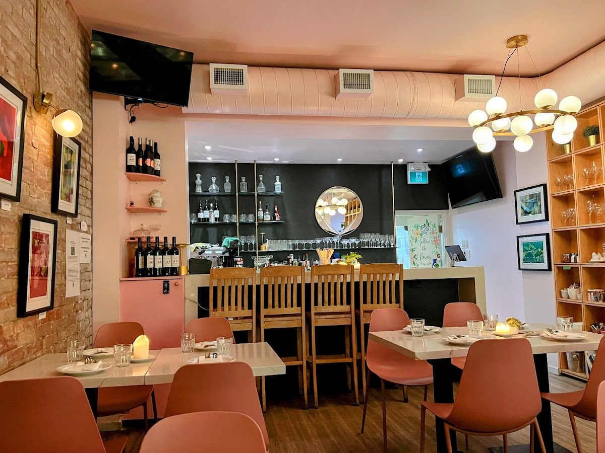 Aviv Immigrant Kitchen interior
