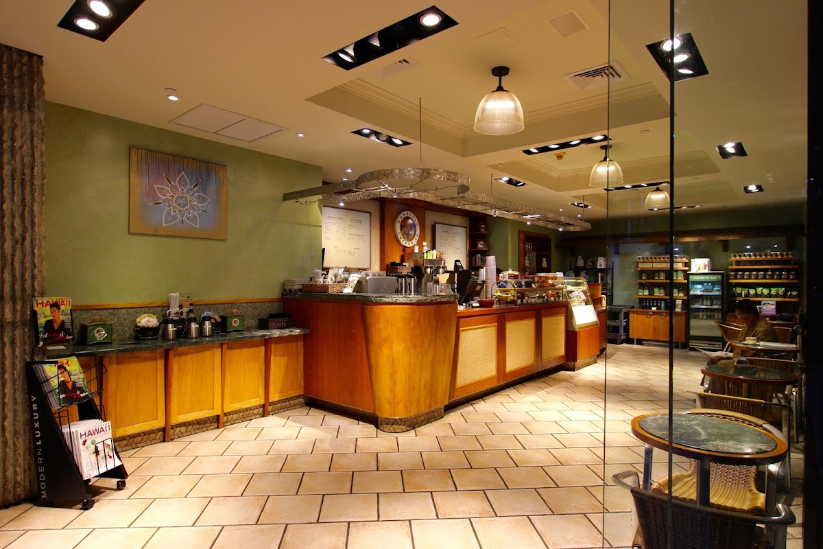 Honolulu Coffee at Bishop interior