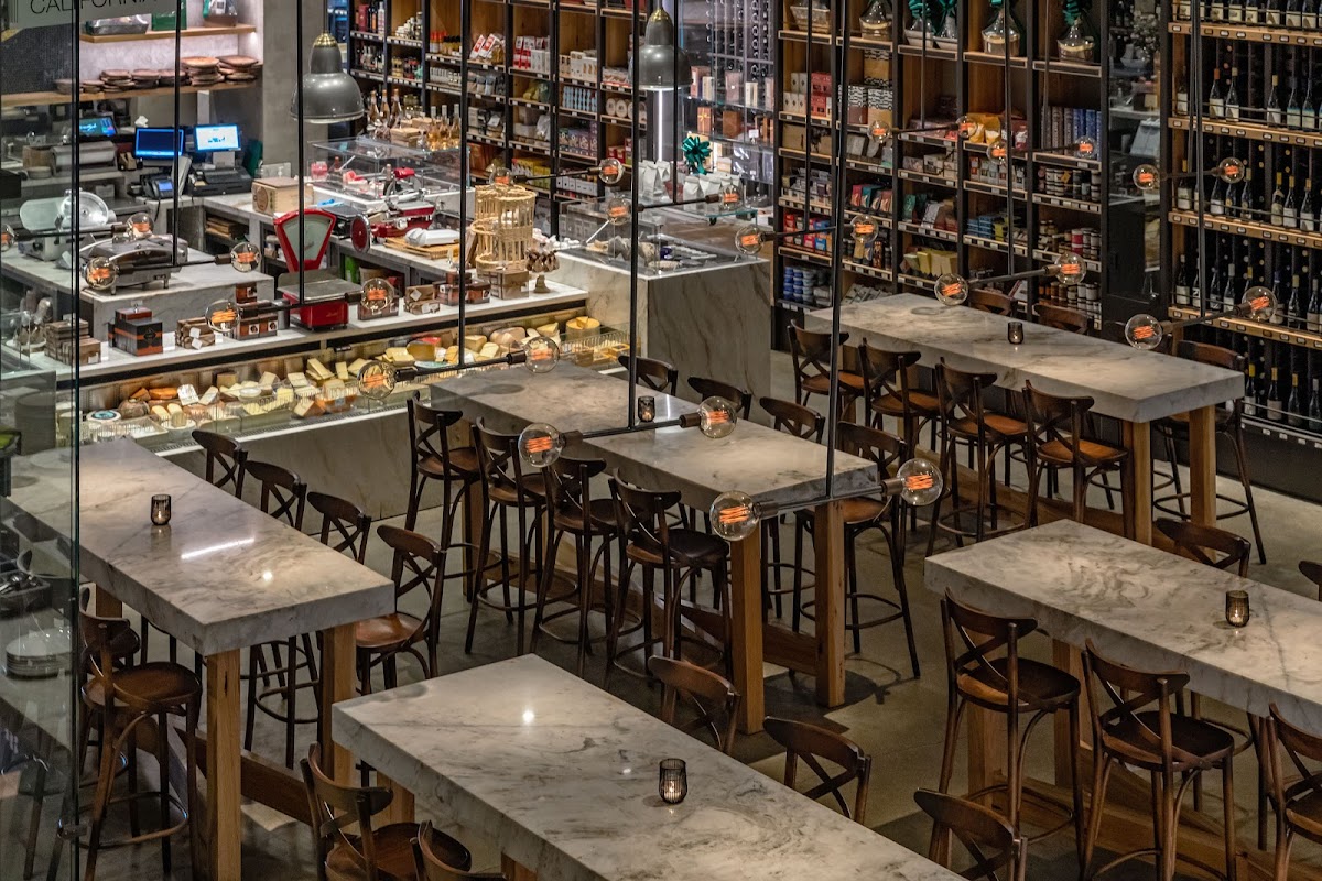 Wally's Santa Monica interior