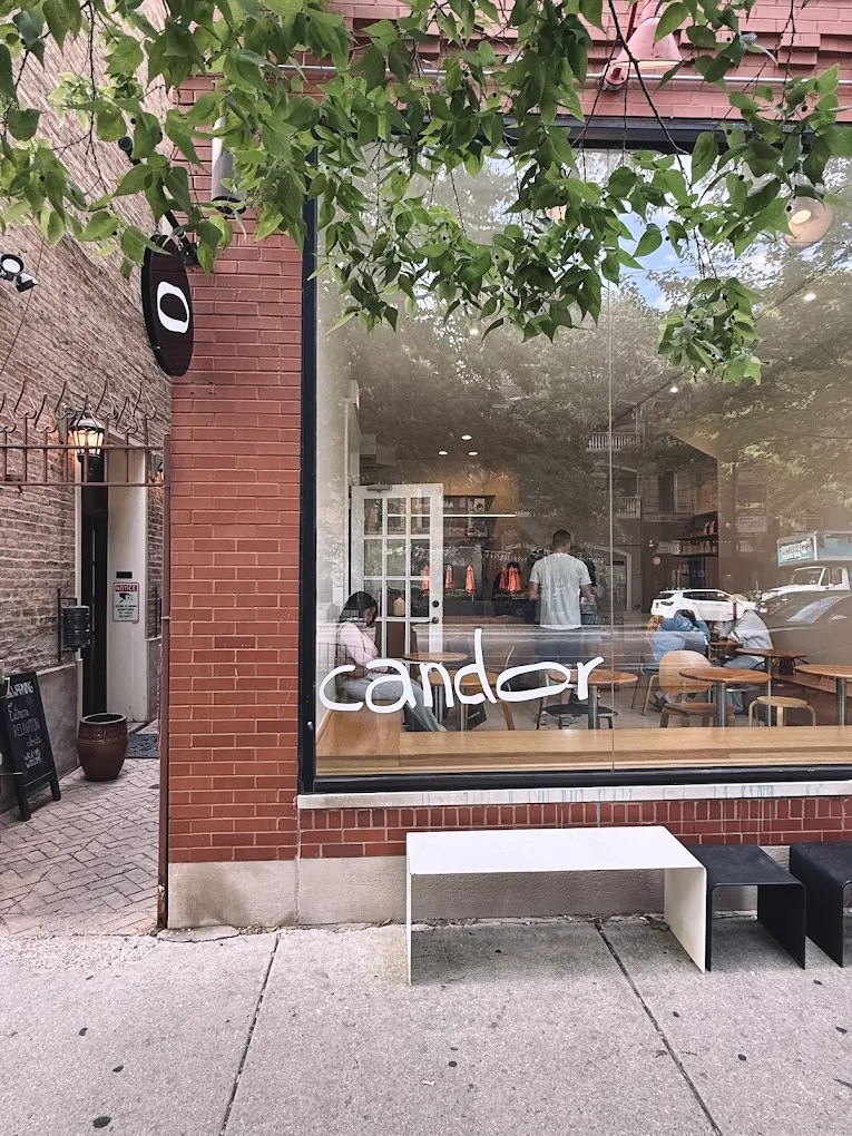 Candor interior