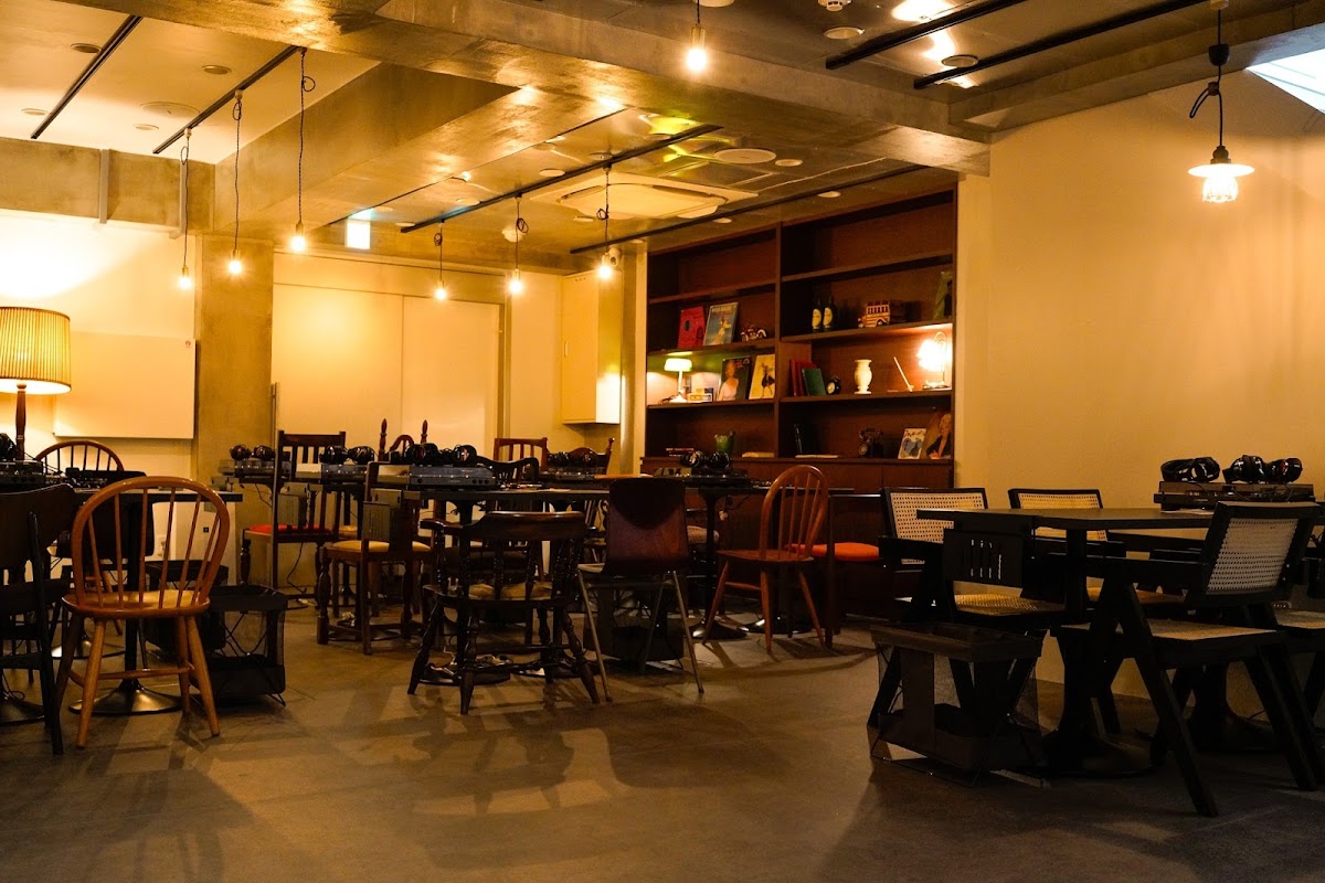 Recoco Record Cafe interior
