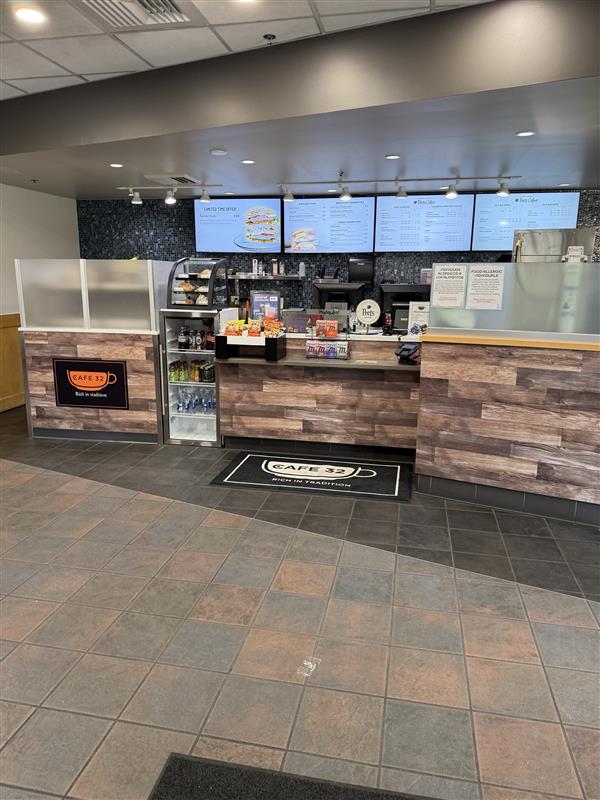 Cafe 32 interior
