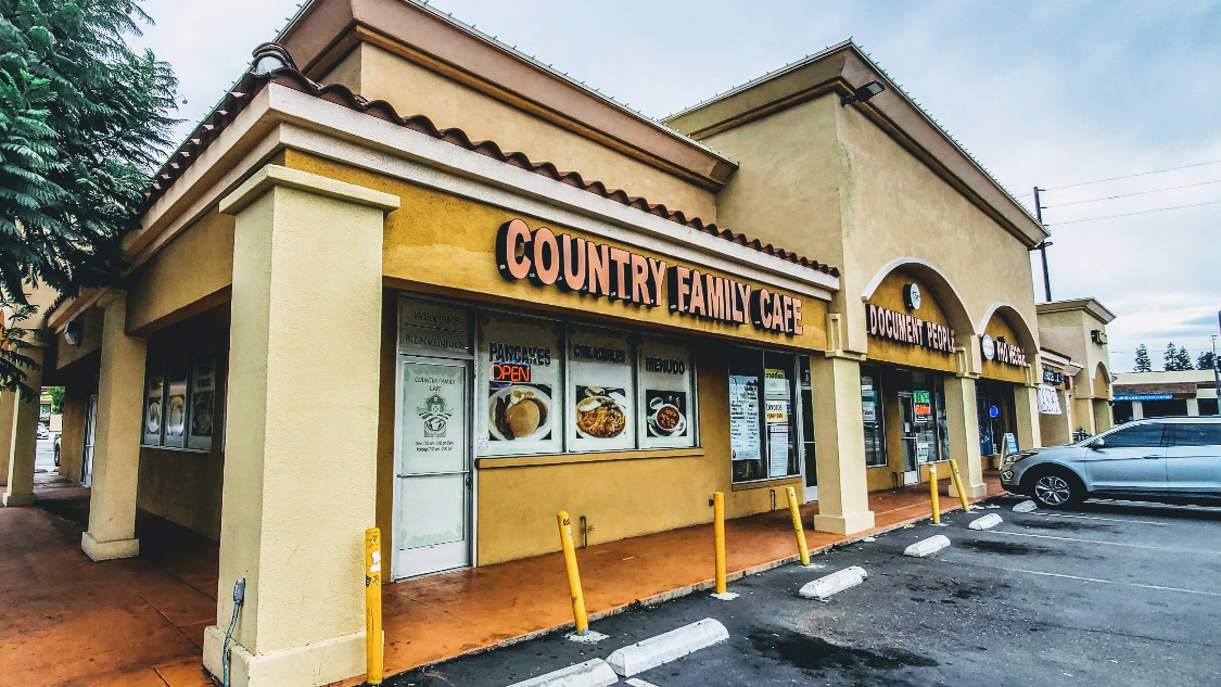 Country Family Cafe interior