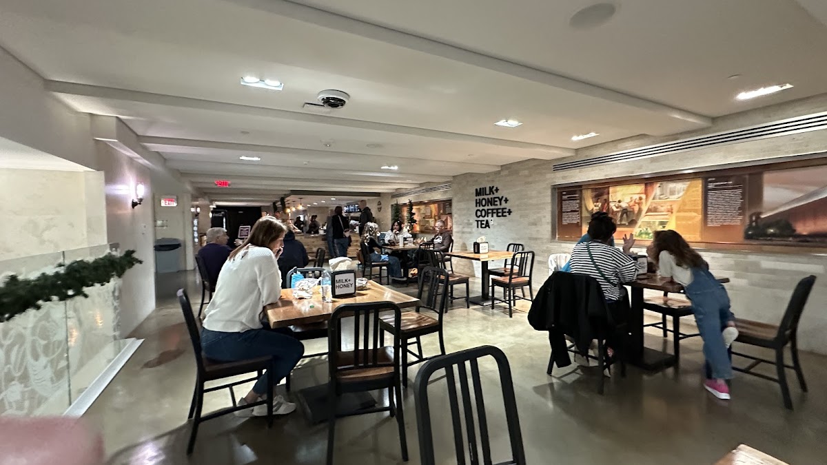 Milk + Honey interior