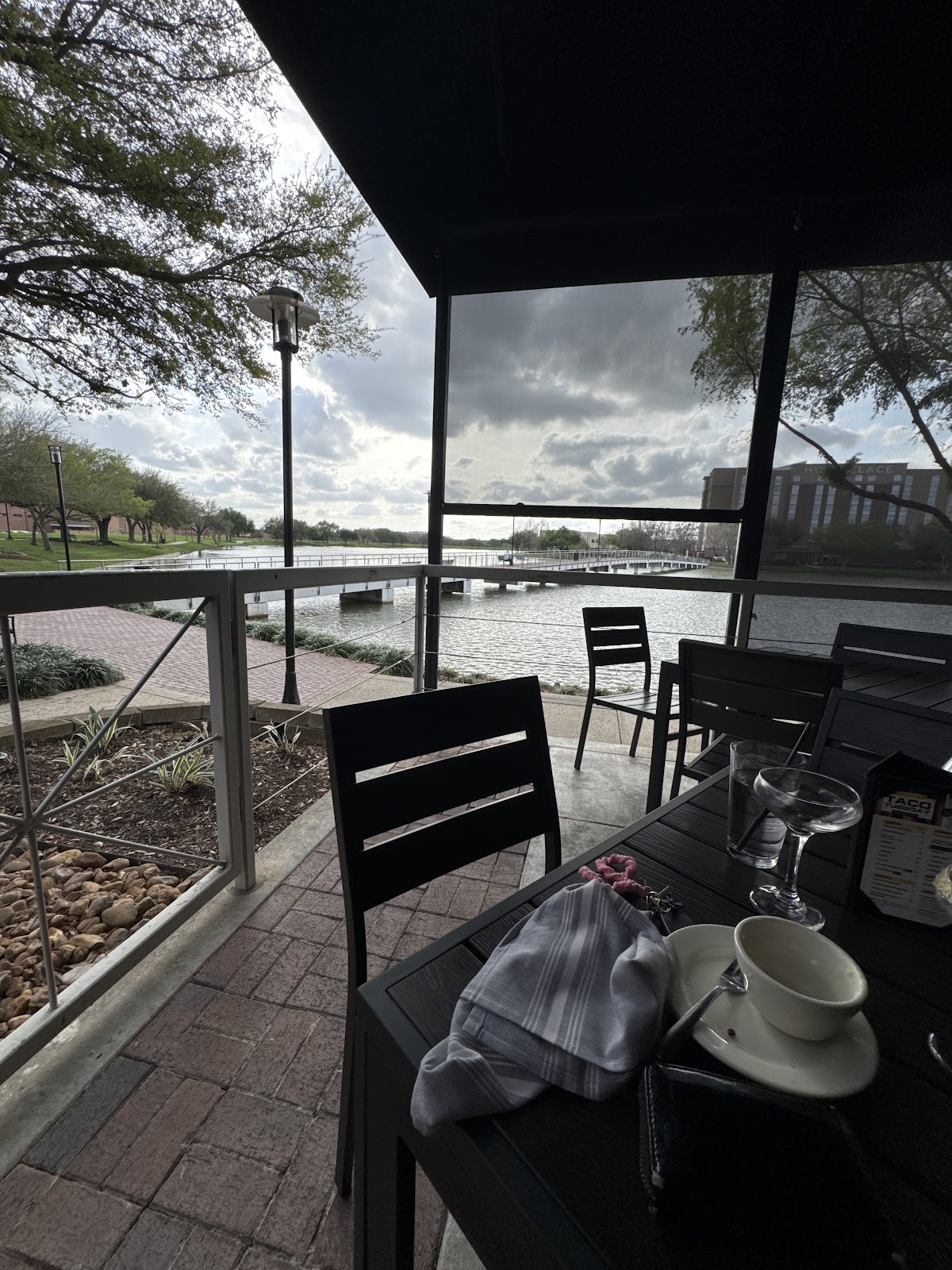 Taste Kitchen + Bar - Sugar Land interior