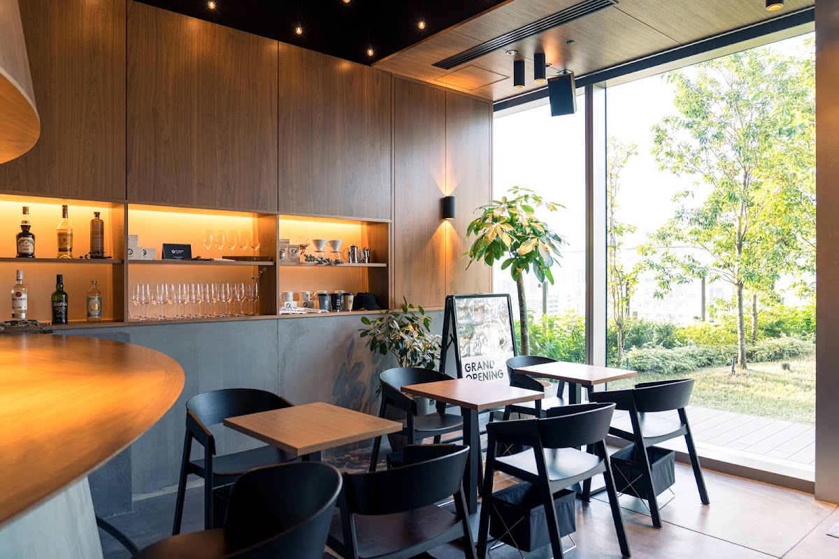 Pangaea Cafe interior