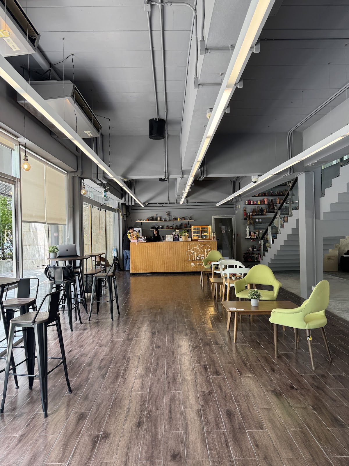 Cefa Cafe - เคฟา คาเฟ interior