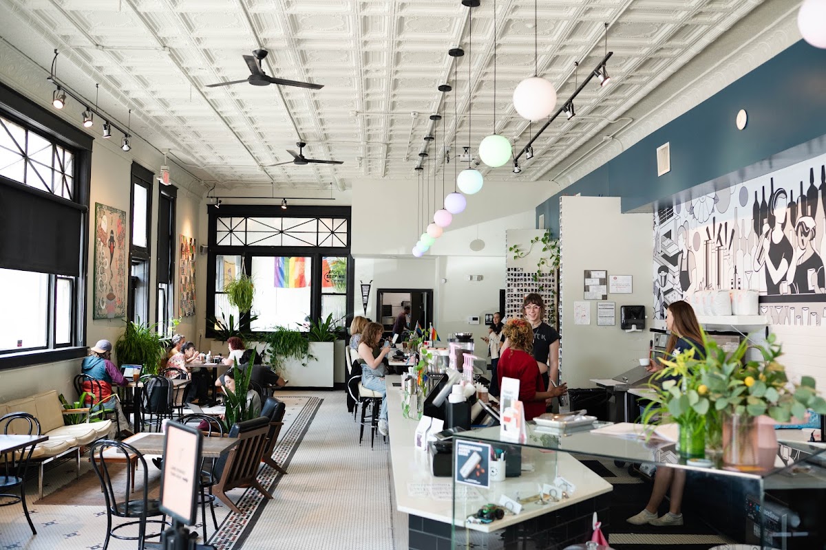 Pennant Coffee interior
