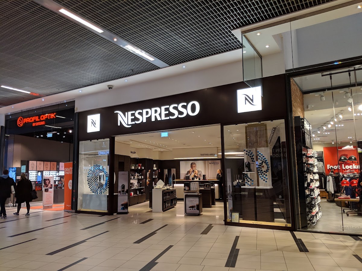 Nespresso Boutique Field's interior
