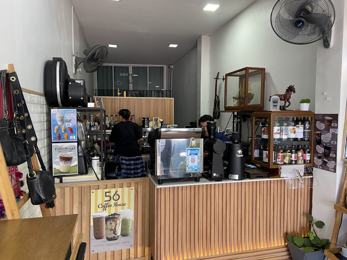 56 COFFEE HOUSE Hom KOPE interior