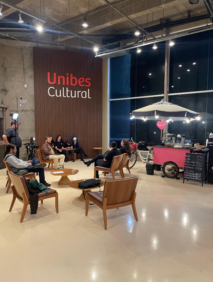Thiane Café interior