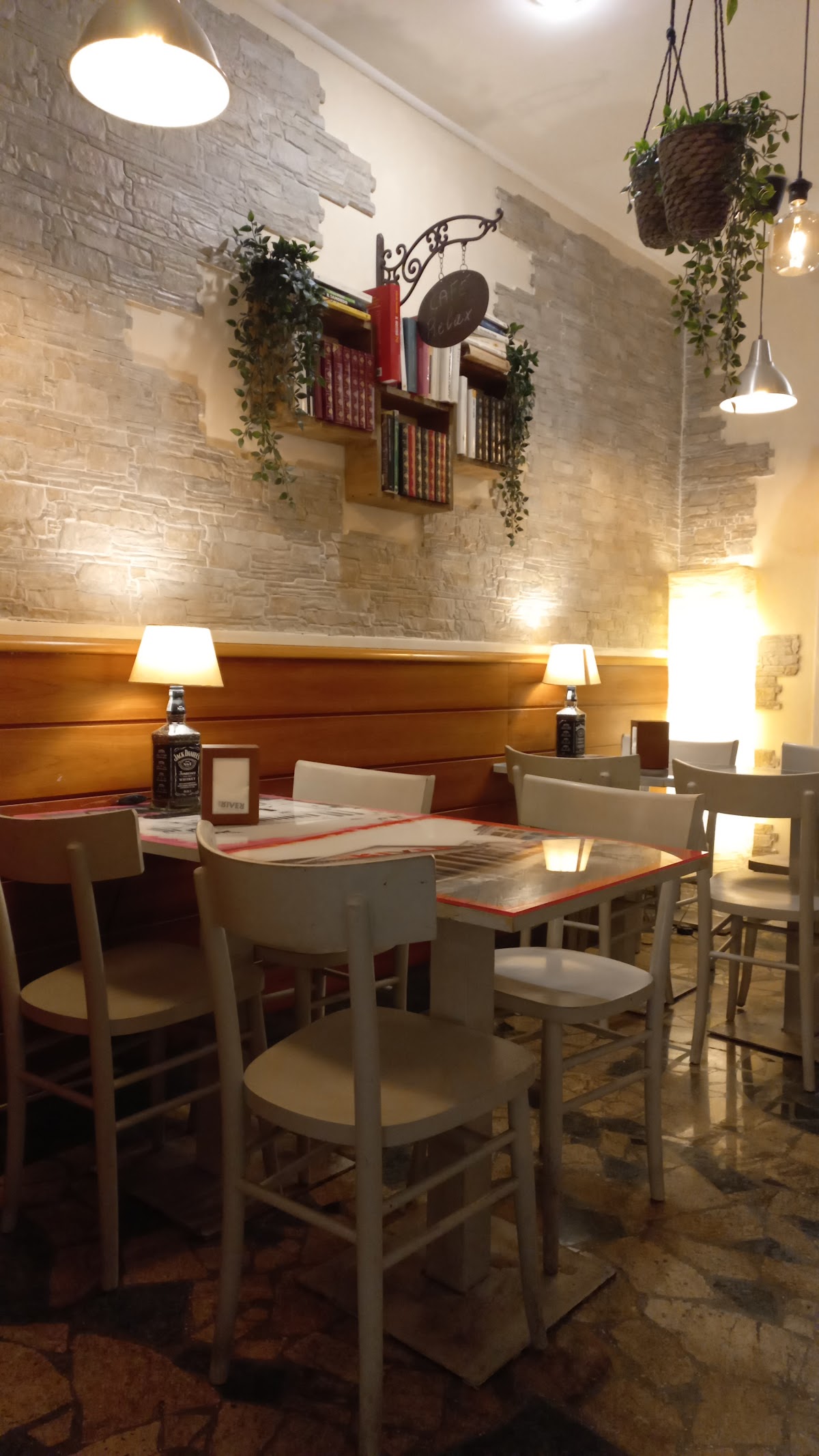 Bar Sebino interior