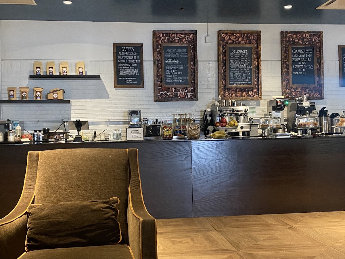 Kisbi Coffee interior