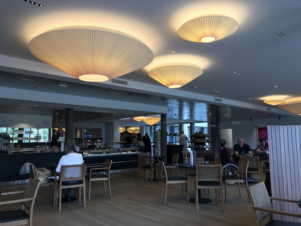Balgrist Cafe interior