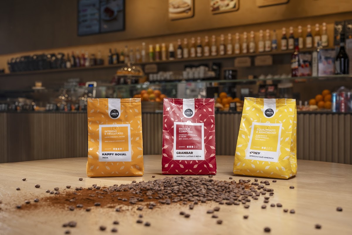 Lino's Coffee interior