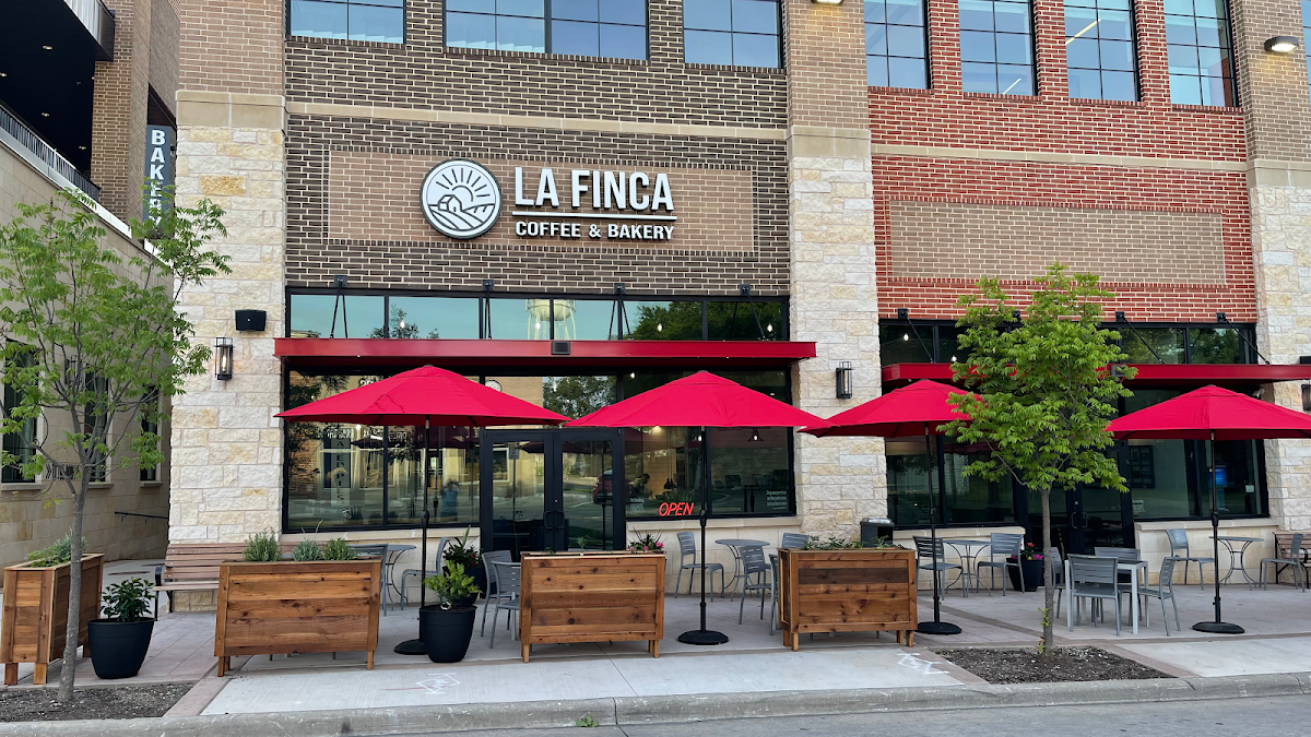 La Finca Coffee & Bakery interior