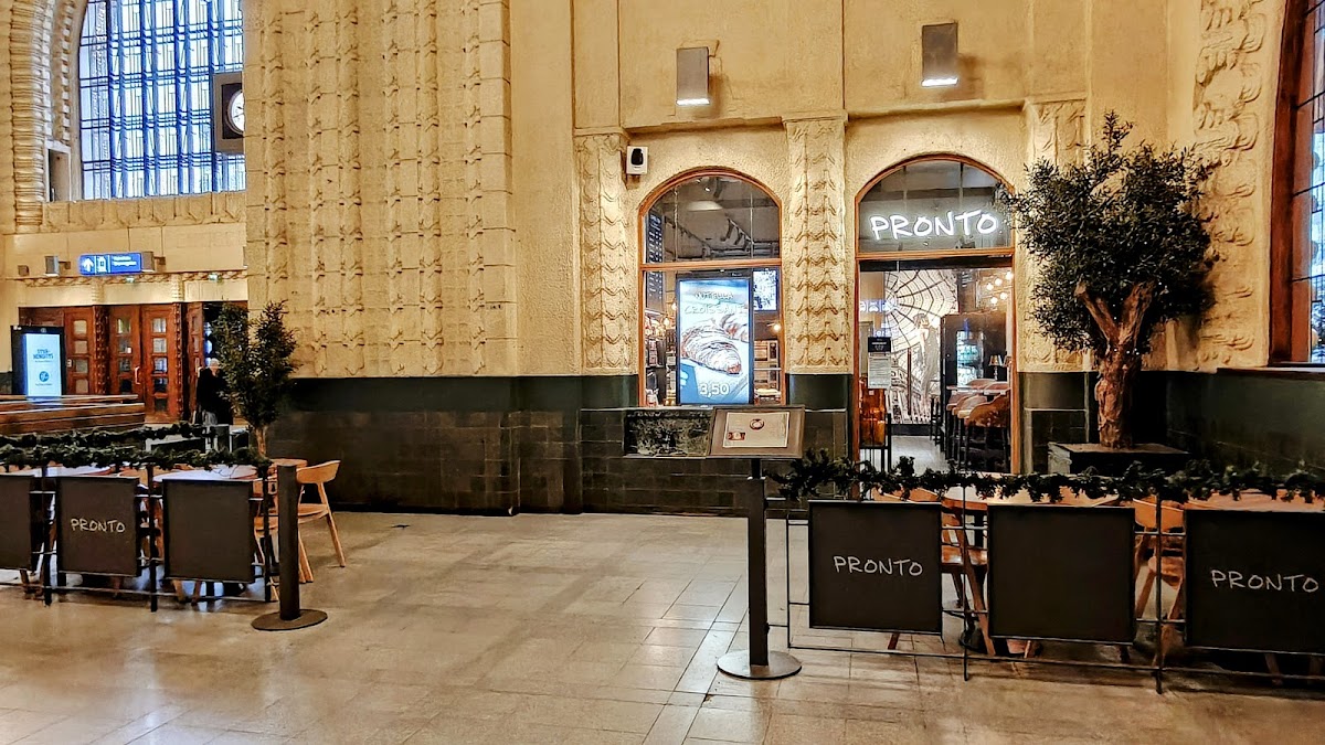 Pronto Central Station interior