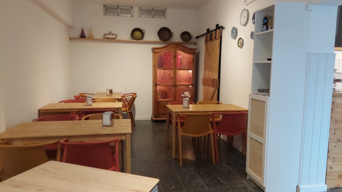 Cafetaria Grilo Sete interior
