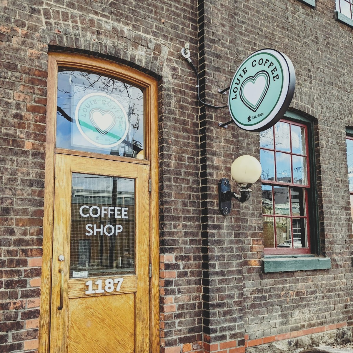 Louie Coffee Shop interior