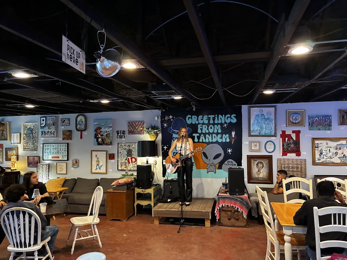 Tandem San Antonio interior