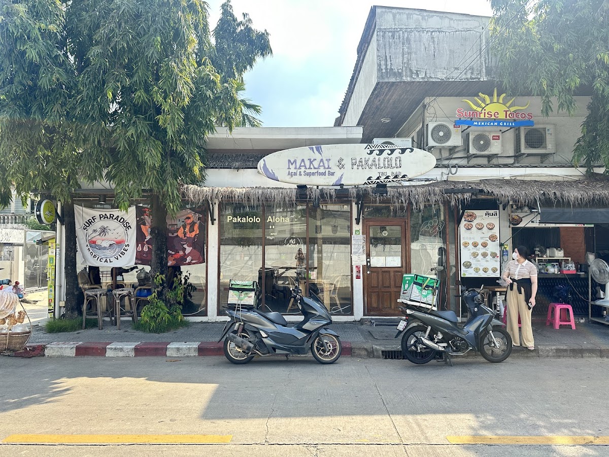 Makai Acai and Superfood Bar interior