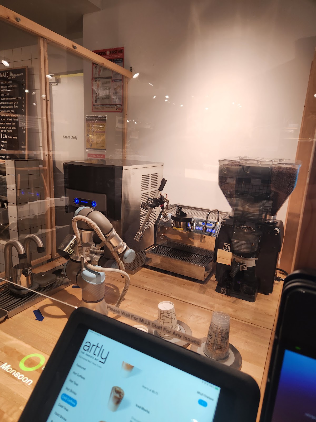 Photo of Artly Robot Coffee @ MUJI Chelsea Market