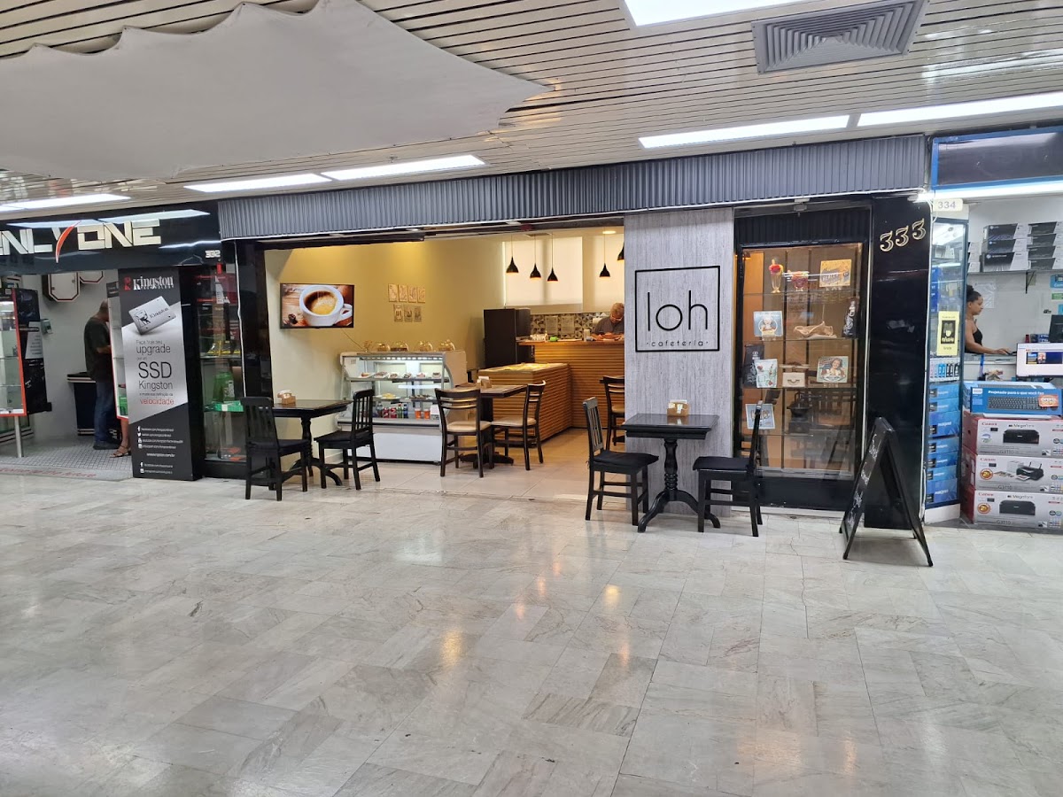 loh Café interior