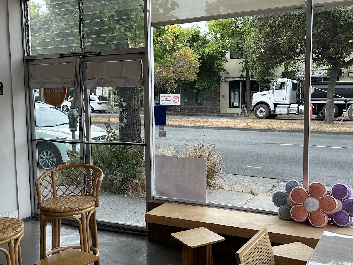Jaffa Coffee Roasters interior