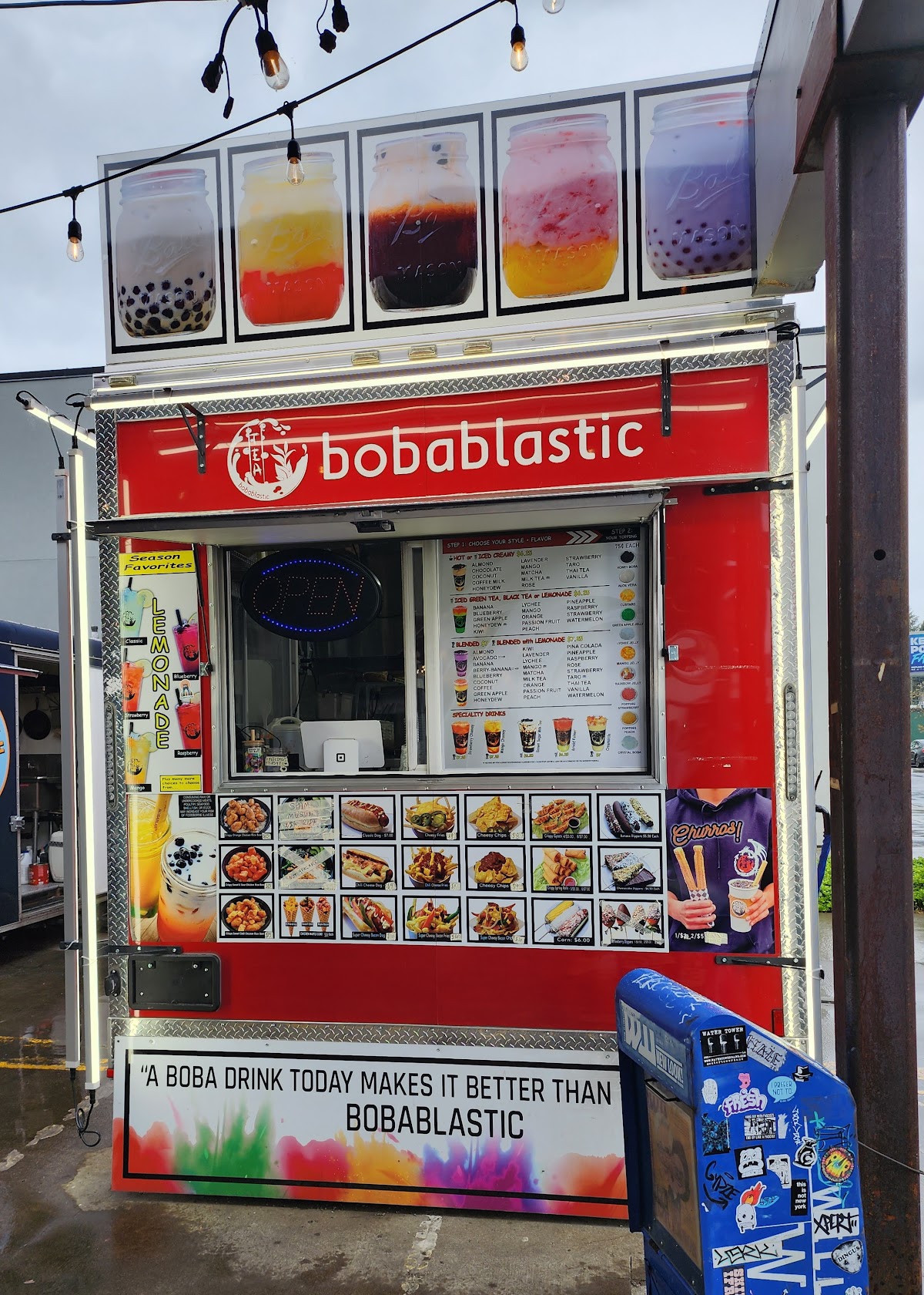 Bobablastic interior