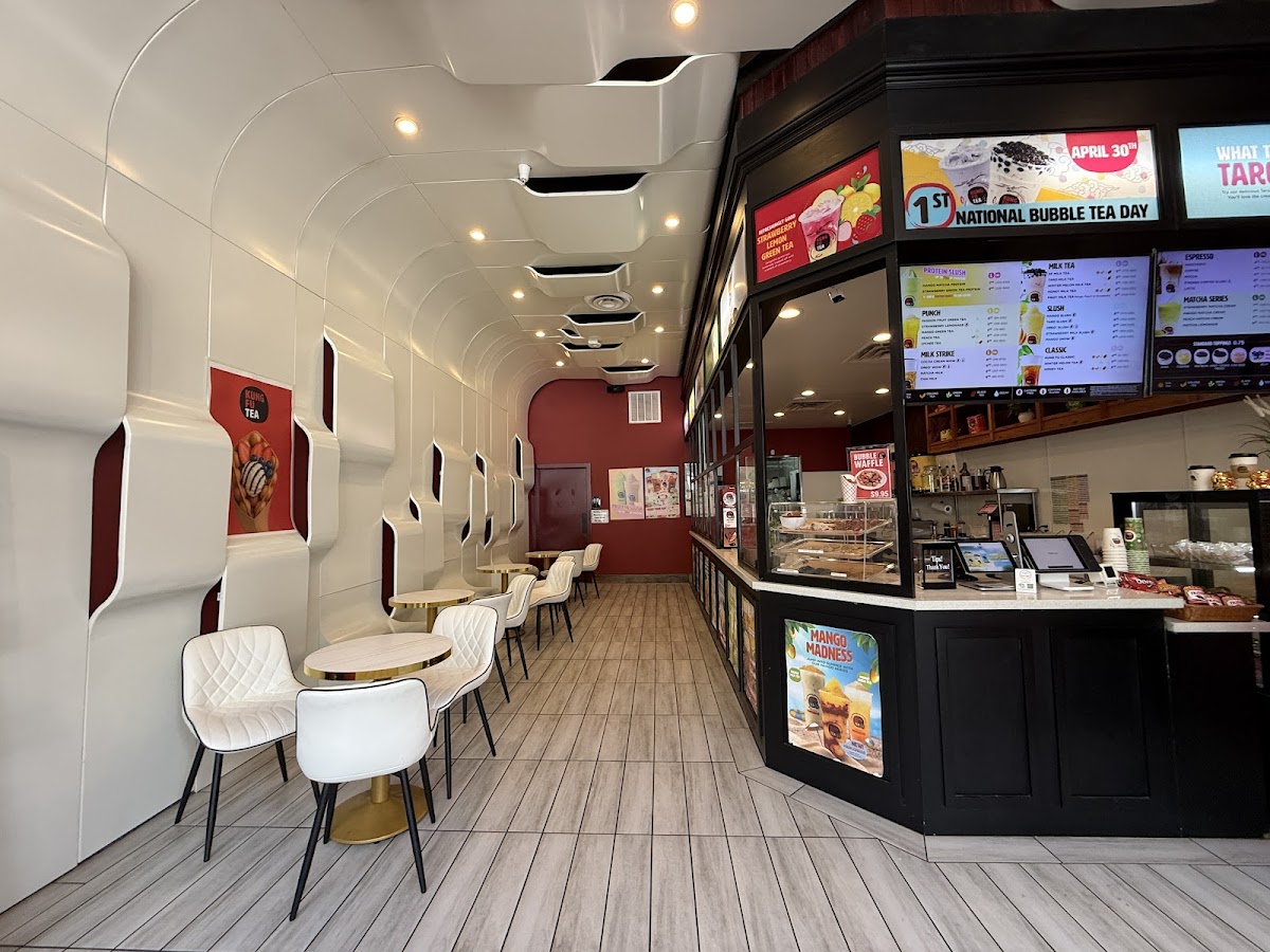 Kung Fu Tea interior