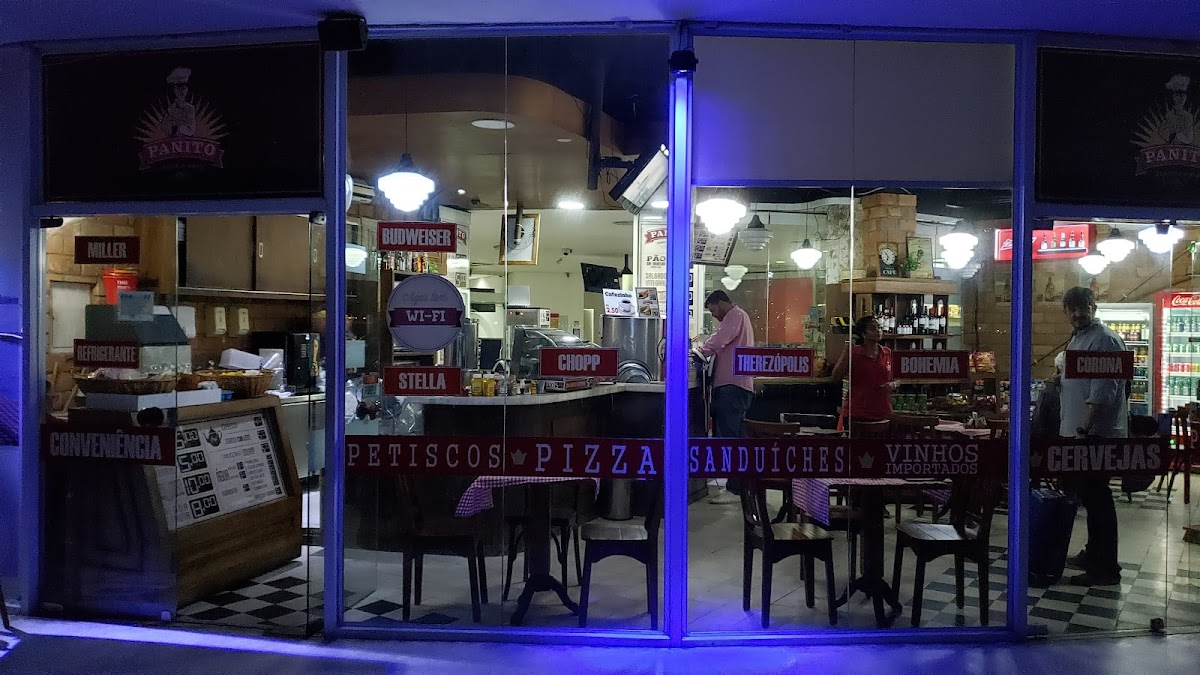 Panito Lanches interior