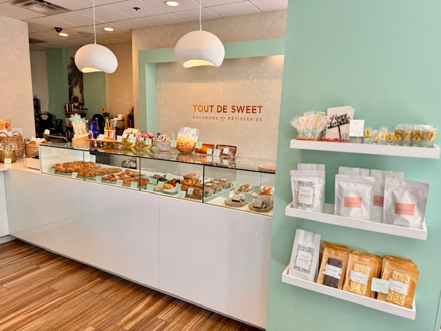 Tout de Sweet Pastry Shop interior