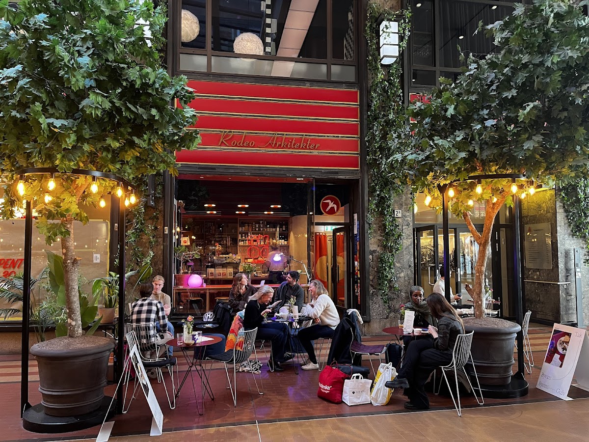 Fuglen Kaffebar interior