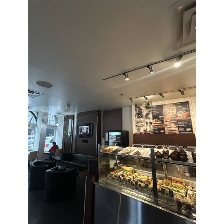 Café Van Houtte interior