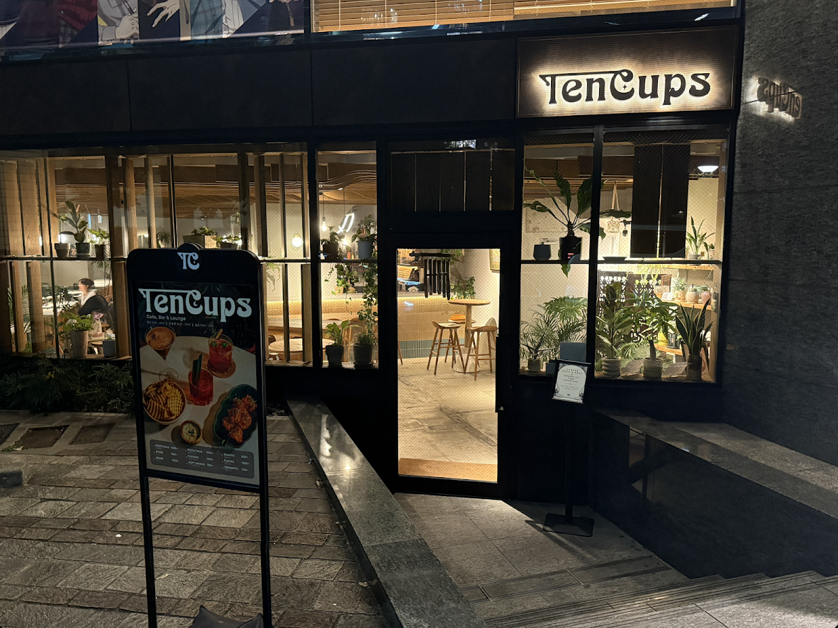 TenCups Cafe Bar & Lounge interior