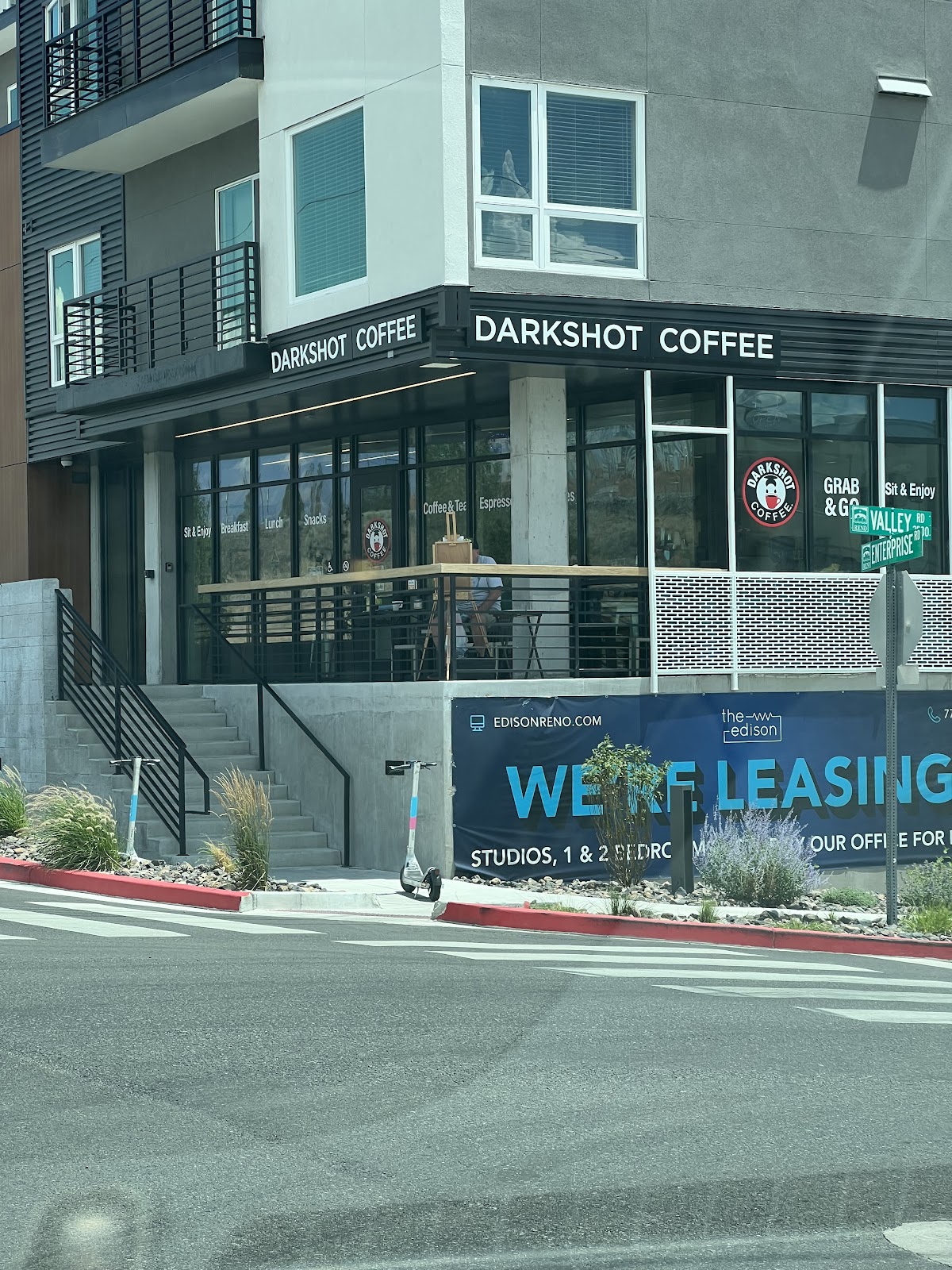 Darkshot Coffee - Valley interior