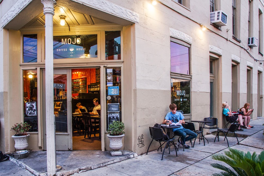 Mojo Coffee House interior