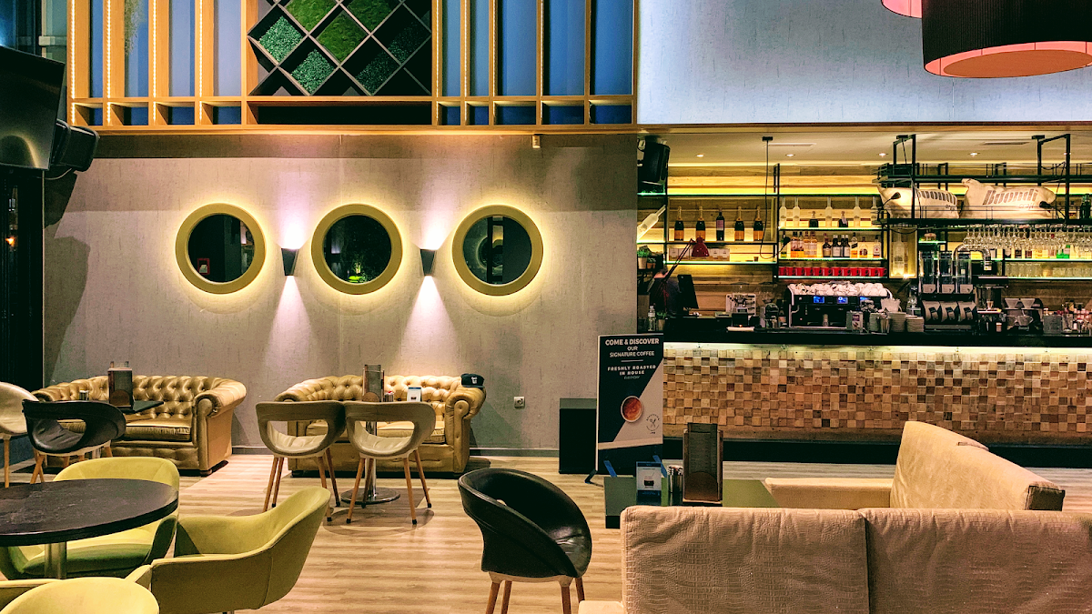 Coco's Urban Coffee & Bar interior
