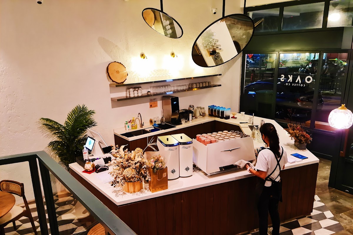 Oaks Coffee Co. interior