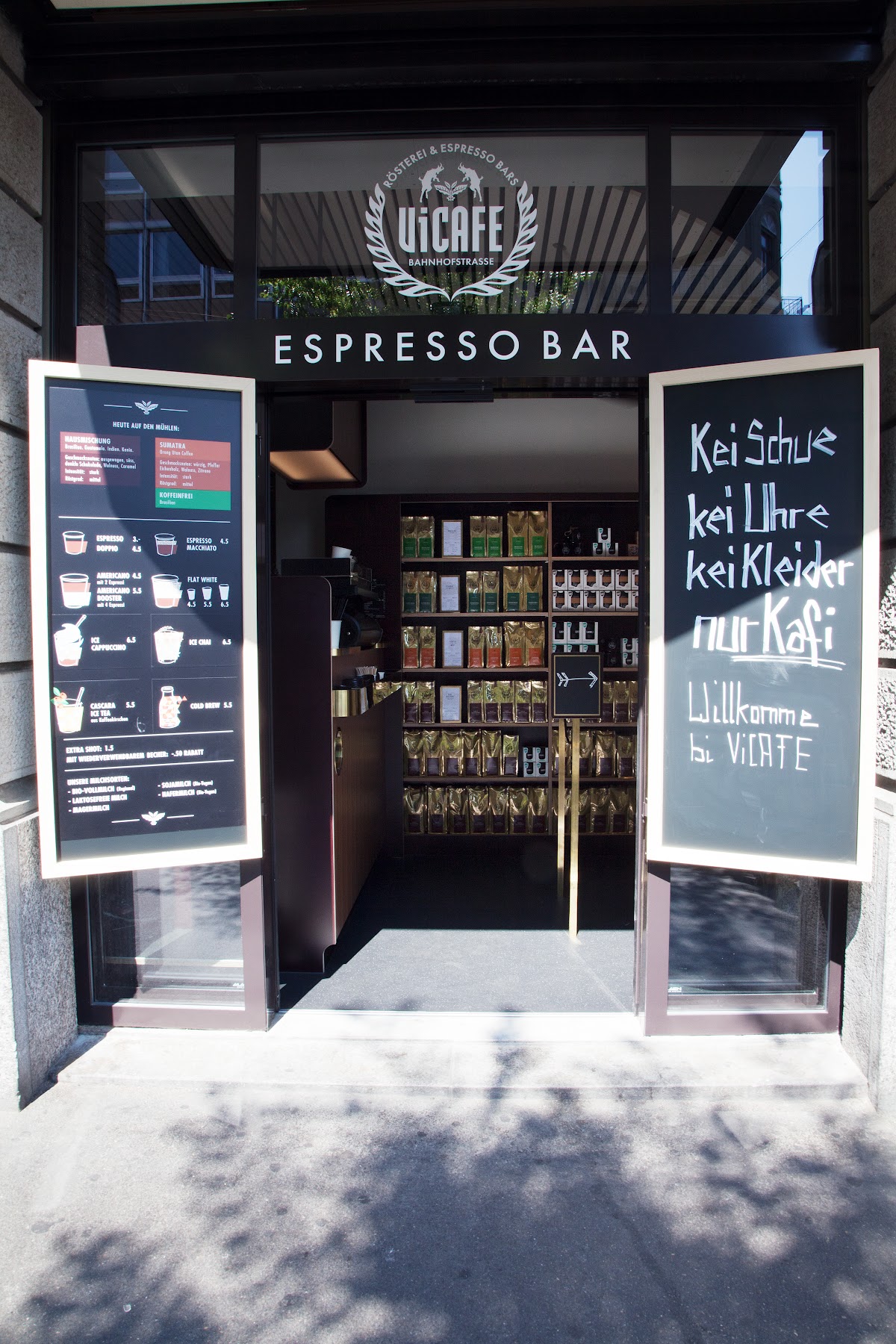 ViCAFE Bahnhofstrasse interior