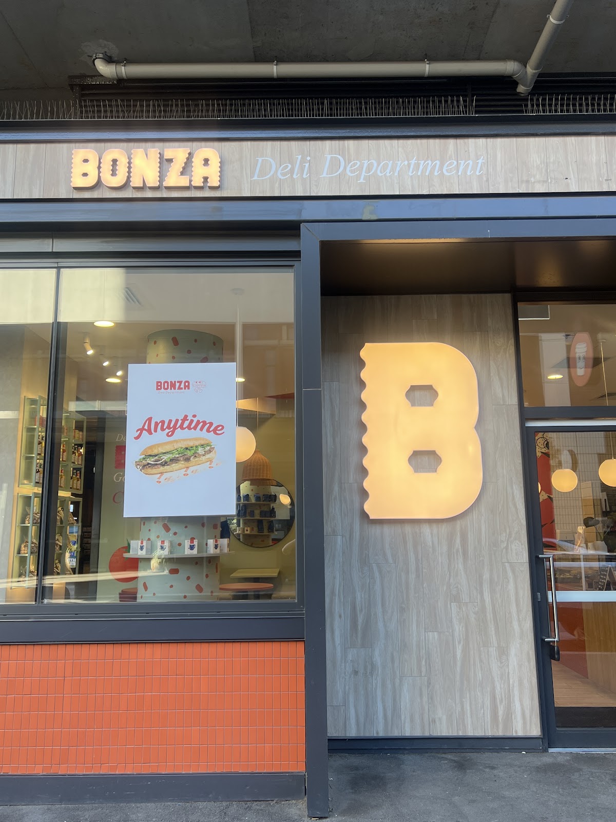 Bonza Deli Department interior