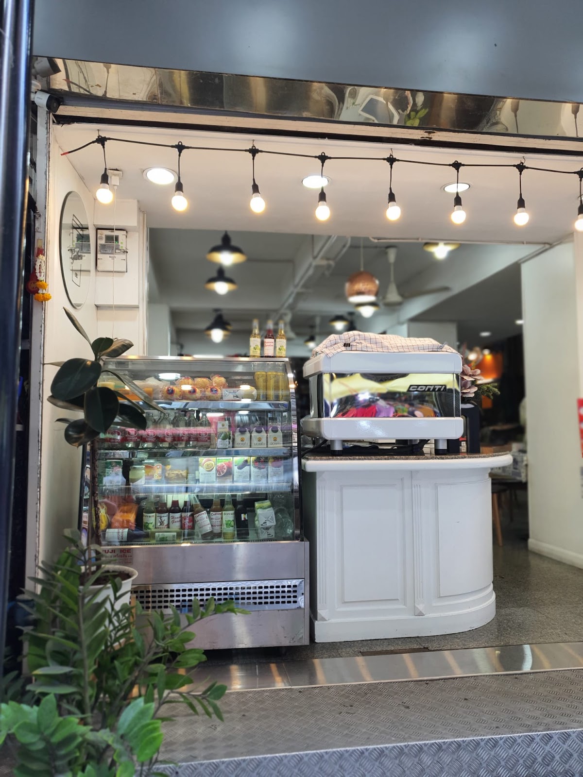 Gatherr Coffee interior