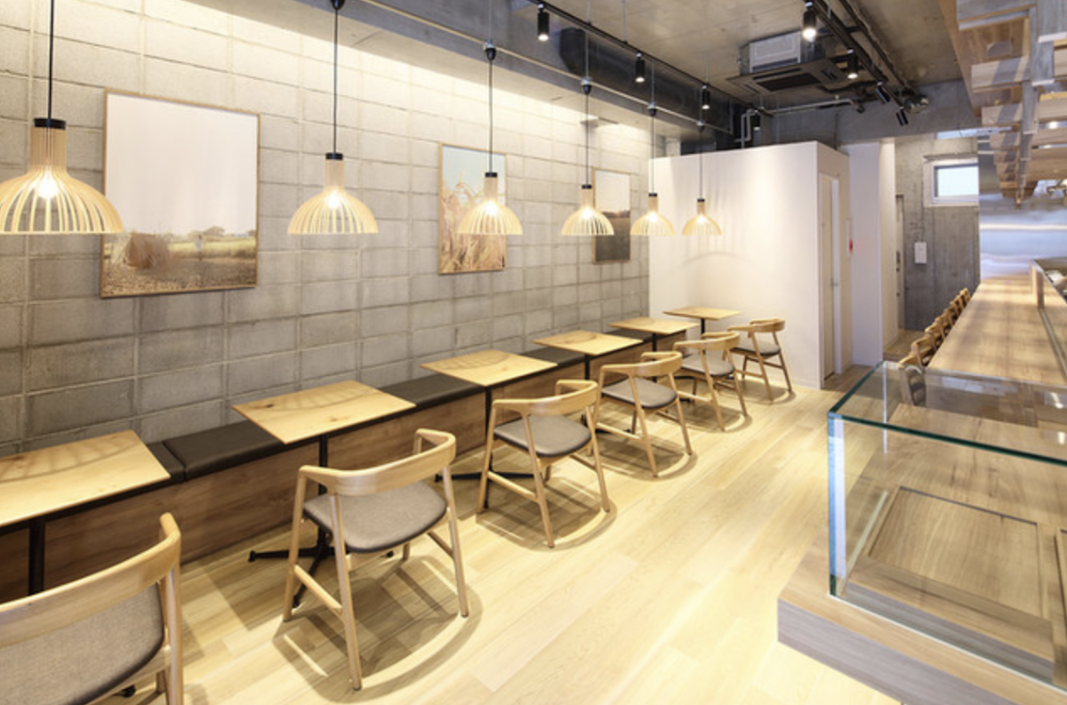 OMUSUBI CAFE interior