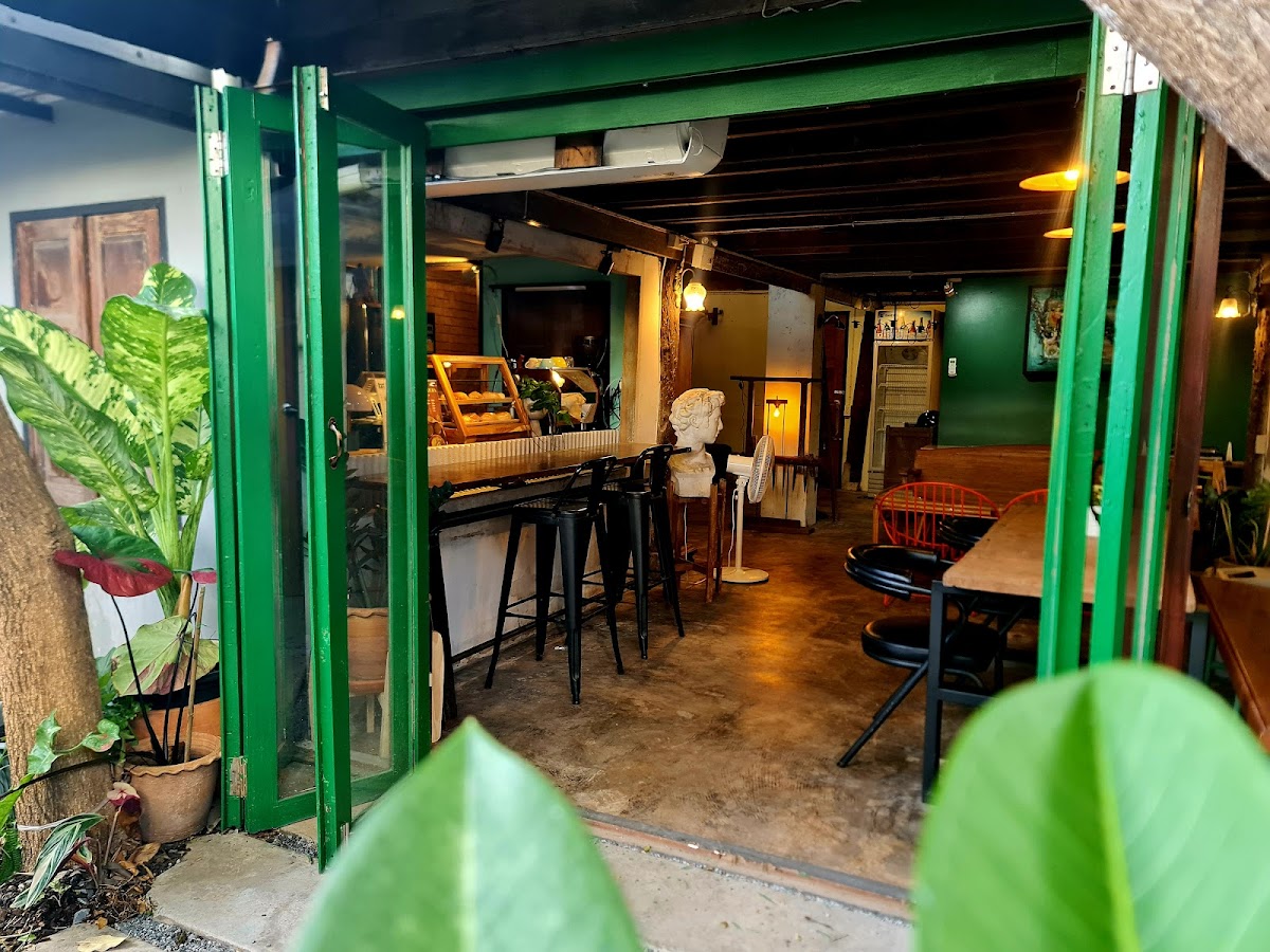 Baan Jiam บ้านยายเจียม (Coffee bar & Breakfast) interior