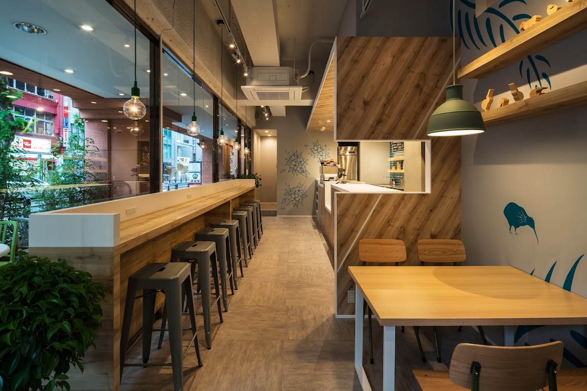 NEW ZEALAND CAFE AKASAKA interior