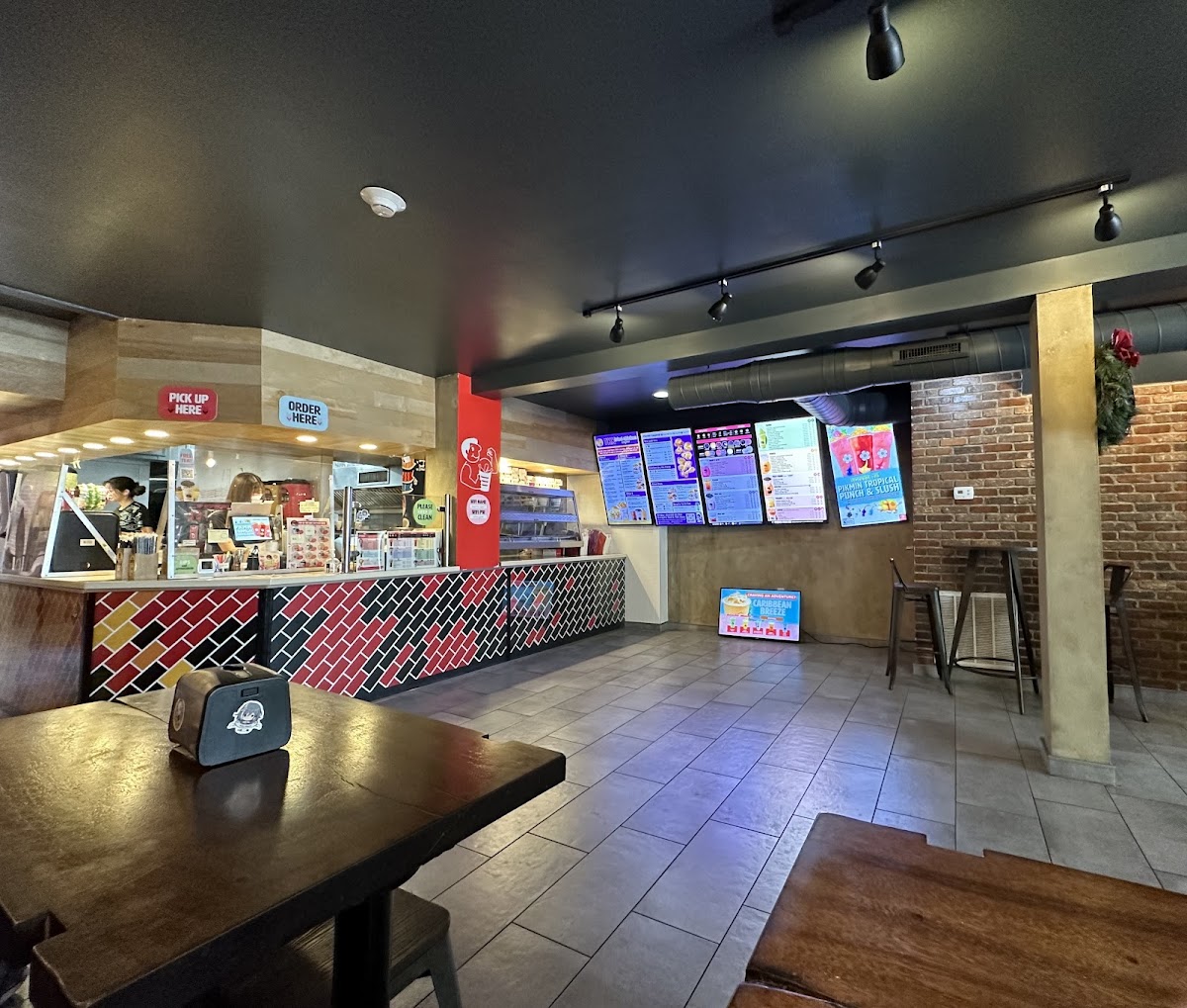 Kung Fu Tea interior