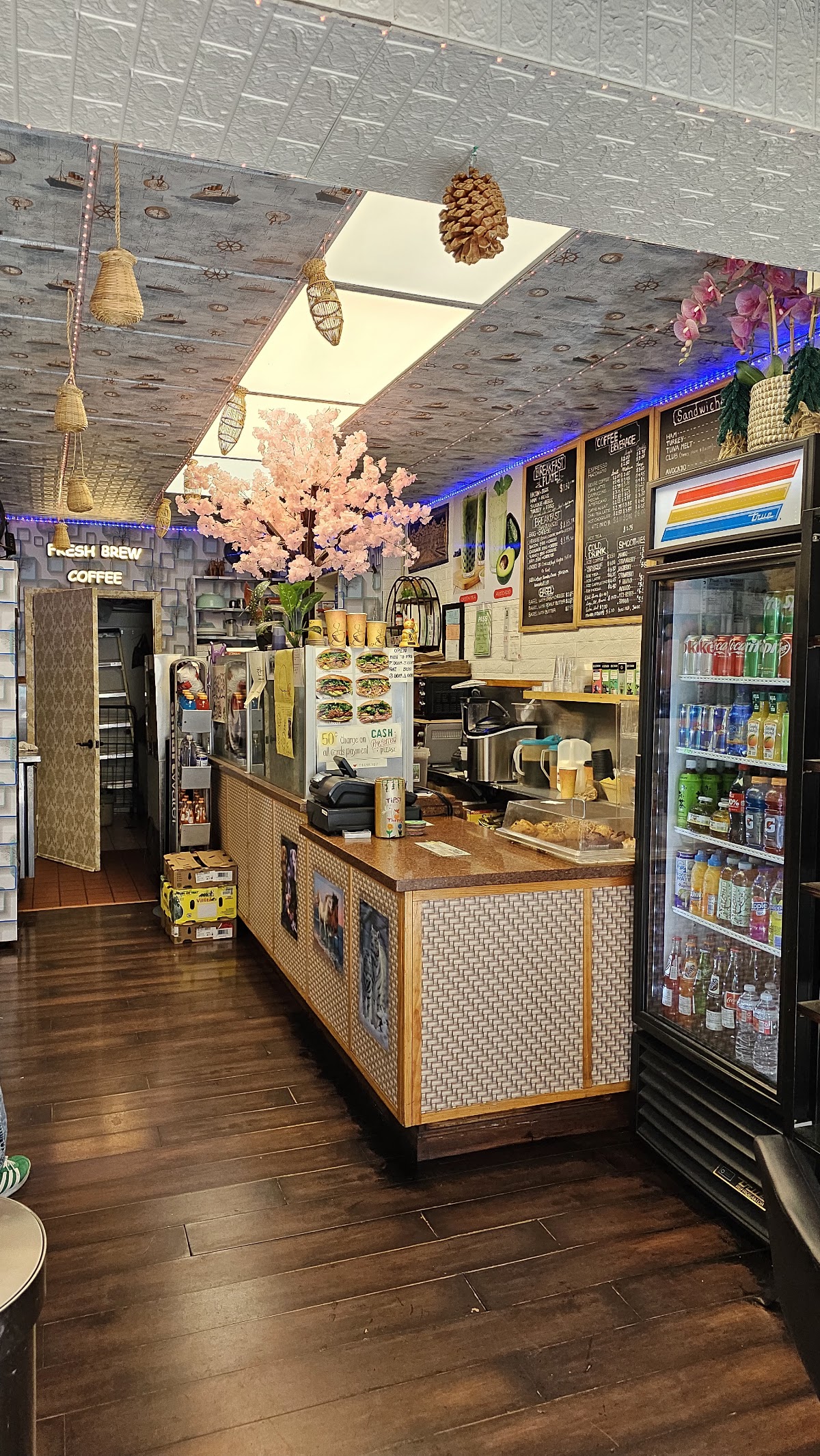 Fresh Brew Coffee interior