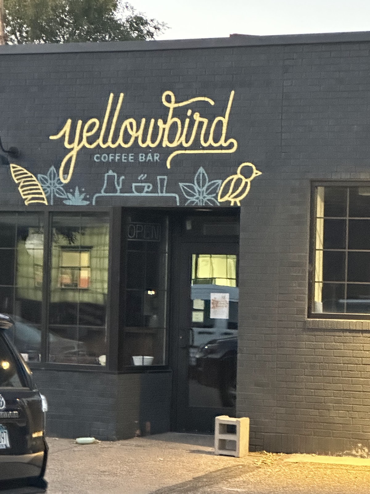 yellowbird coffee bar NE interior